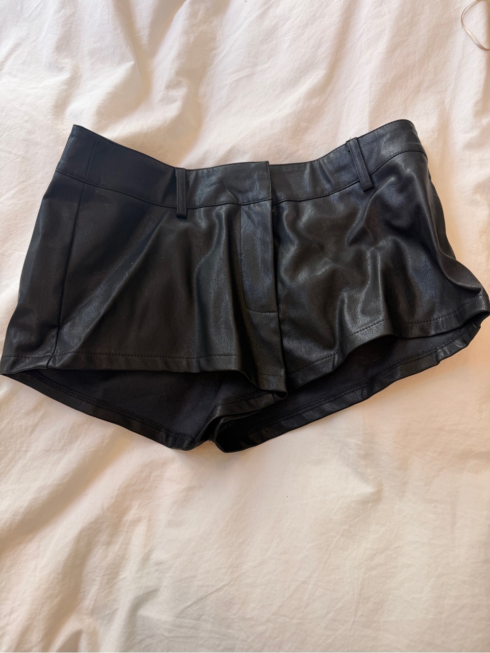Edikted tops and bottoms - Picture 7 of 9